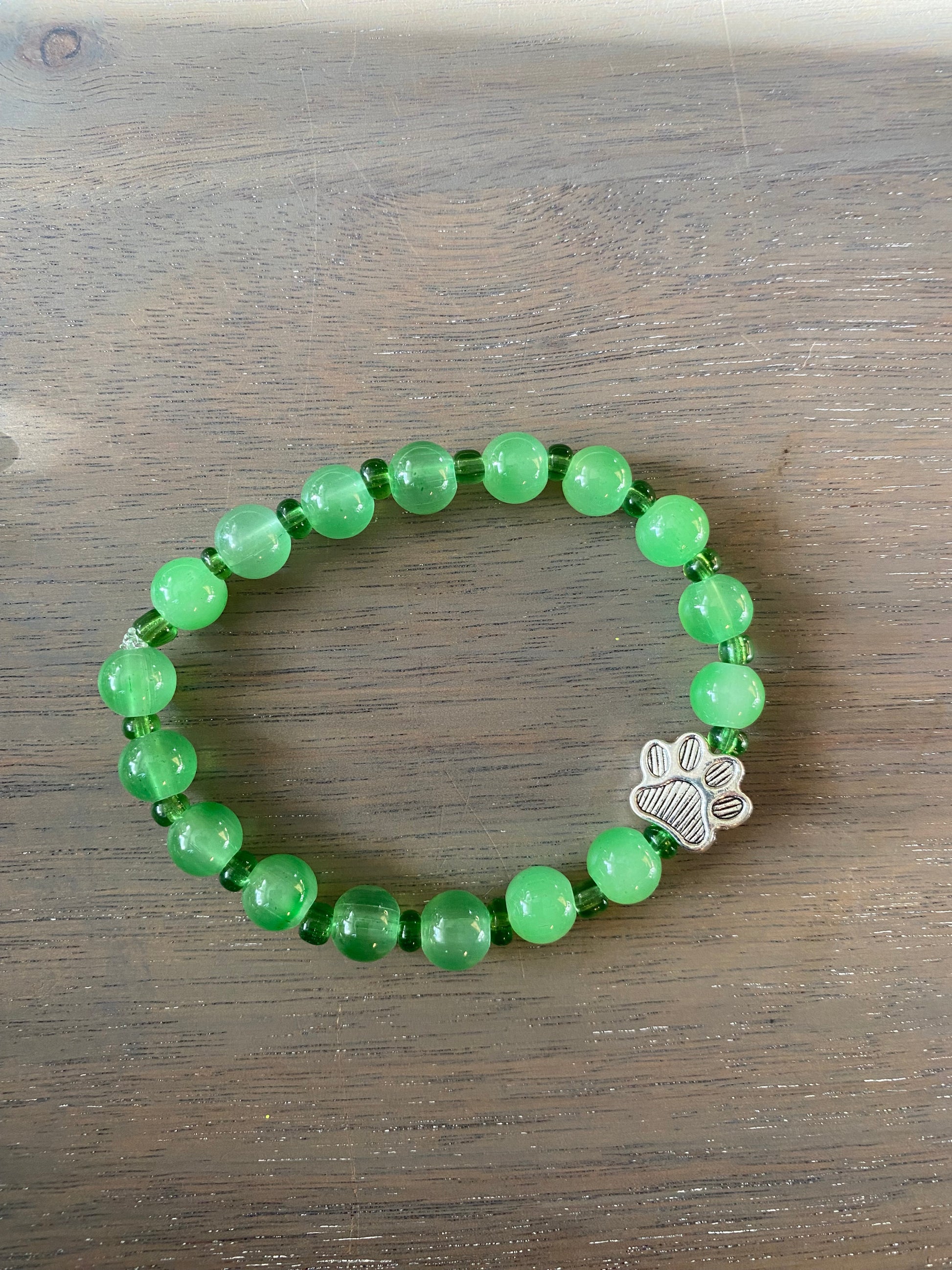 Stretch Cord Bead Bracelet with Silver Paw