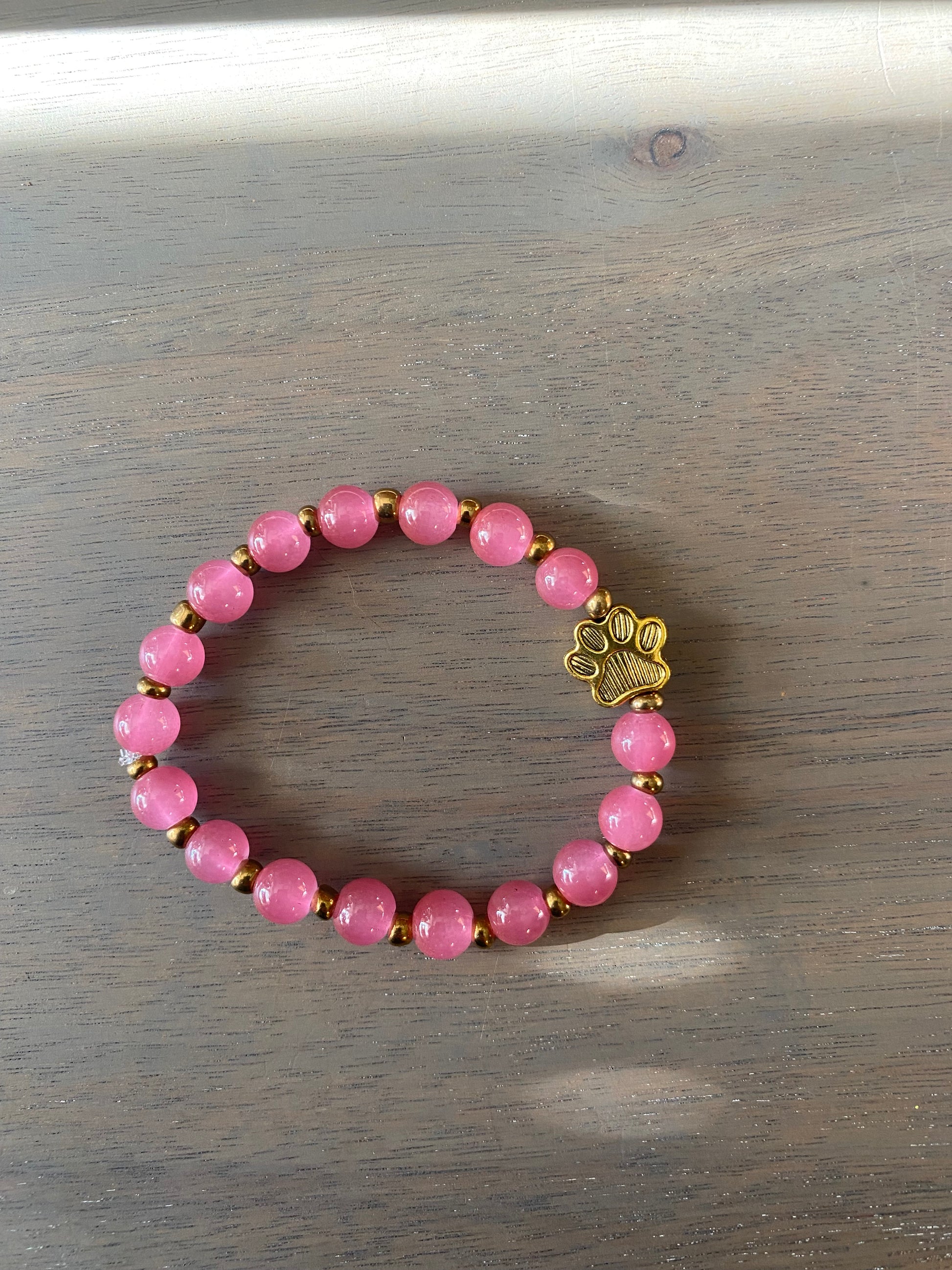 Stretch Cord Bead Bracelet with Gold Paw